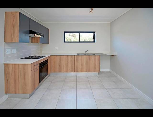 2 BEDROOM PROPERTY TO RENT IN LINBRO PARK